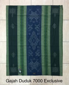 Indonesian jacquard Lungi Sarong with 7000 yarns by Gajah Duduk